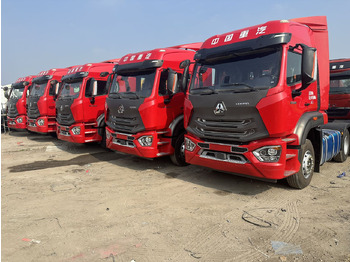 Tractor unit SINOTRUK