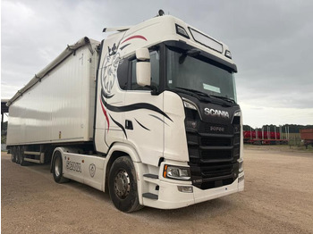 Tractor unit Scania S580: picture 3