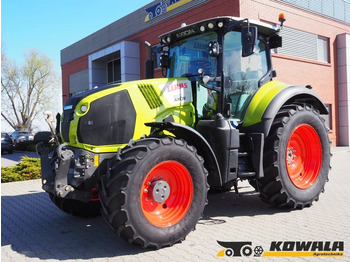 Farm tractor CLAAS Axion 800