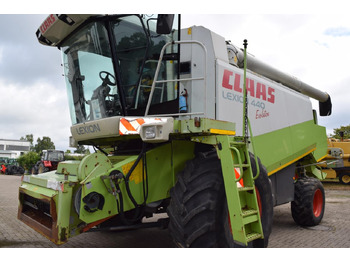 Combine harvester CLAAS Lexion 440 Evolution: picture 3