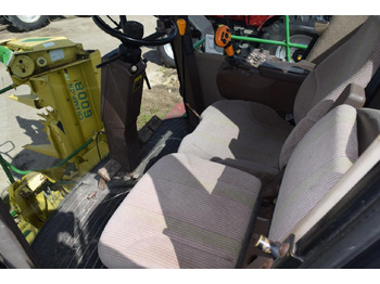 Forage harvester John Deere 7400: picture 5