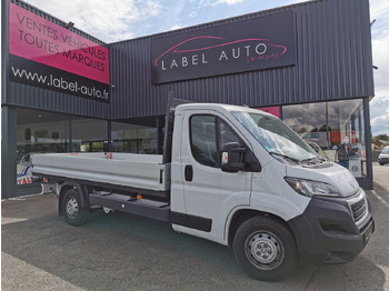 Flatbed van PEUGEOT Boxer