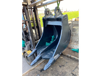 Excavator bucket