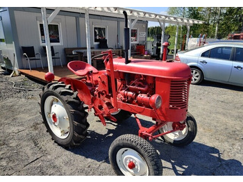 Farm tractor MASSEY FERGUSON