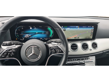 Station wagon MERCEDES-BENZ