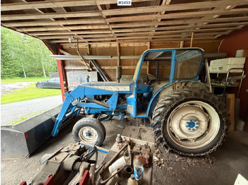 Farm tractor FORD