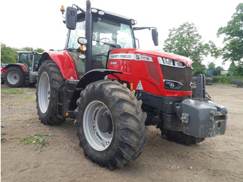 Farm tractor