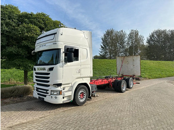 Cab chassis truck SCANIA R 730