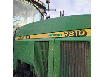 Farm tractor JOHN DEERE 7810