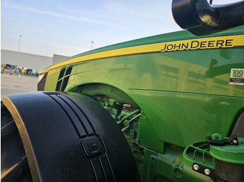 Farm tractor JOHN DEERE 8320R: picture 2