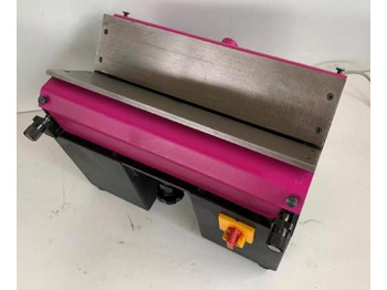 Milling machine