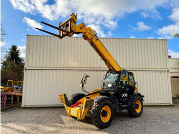 Telescopic handler JCB