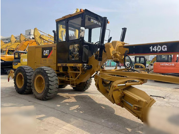 Grader CATERPILLAR 140G: picture 3