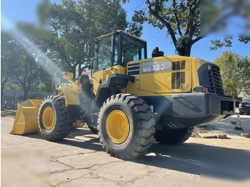 Wheel loader KOMATSU WA320-5: picture 3