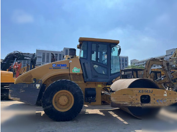 Roller XCMG XS143J