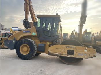 Roller XCMG XS143J