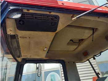 Farm tractor Case IH 695 XL: picture 5 Farm tractor Case IH 695 XL: picture 5