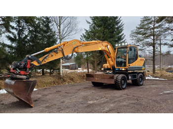 Wheel excavator HYUNDAI