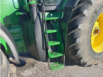 Farm tractor JOHN DEERE 8370 R: picture 5