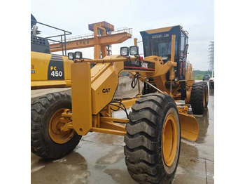 Grader CATERPILLAR 140H