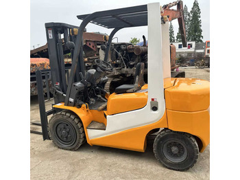 Forklift TCM
