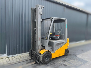 Electric forklift JUNGHEINRICH EFG 425