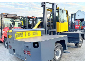 Side loader COMBILIFT