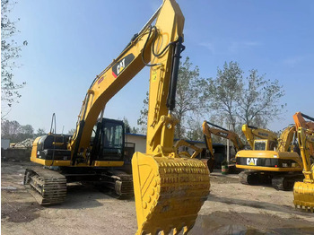 Crawler excavator CATERPILLAR: picture 3