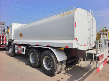 Tank truck SINOTRUK HOWO