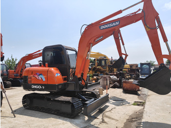 Crawler excavator DOOSAN DH60-7