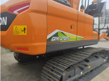 Crawler excavator DOOSAN DX205: picture 4