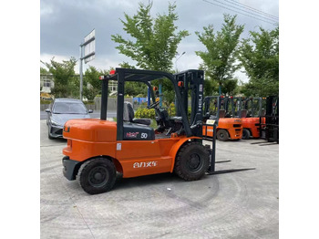 Diesel forklift TOYOTA