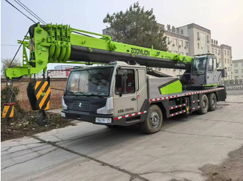 Mobile crane ZOOMLION ZTC250