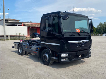 Hook lift truck MAN TGL 12.220