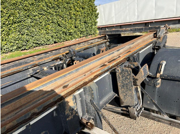 Roll-off/ Skip trailer ZORZI RIMORCHIO SCARRABILE ZORZI 20R070 PNEUMATICO: picture 4