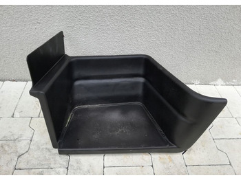 Footstep IVECO Trakker