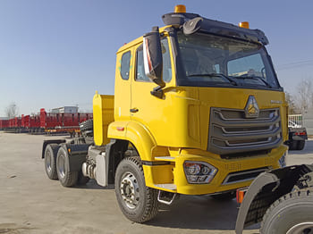 Tractor unit SINOTRUK HOWO