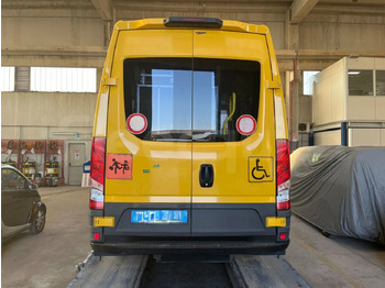 School bus Iveco Daily: picture 5 School bus Iveco Daily: picture 5
