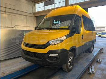 School bus Iveco Daily: picture 4 School bus Iveco Daily: picture 4