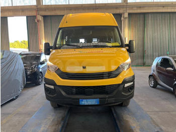 School bus Iveco Daily: picture 2 School bus Iveco Daily: picture 2