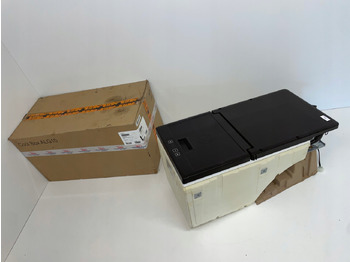 Cab and interior for Truck LODÓWKA CHŁODZIARKA MAN TGX3 TGX 3 TGX-3 81639106445: picture 5