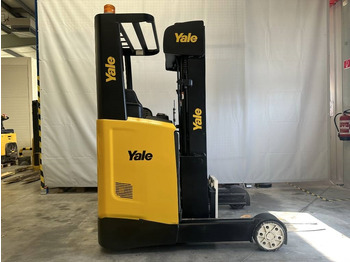 Reach truck YALE