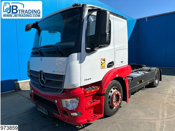 Tractor unit MERCEDES-BENZ Actros 1843