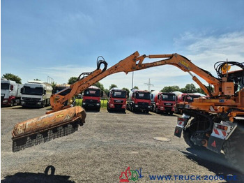 JCB Fastrac inklusive 4x4 Mulag Front + Heck Mäher on lease JCB Fastrac inklusive 4x4 Mulag Front + Heck Mäher: picture 3