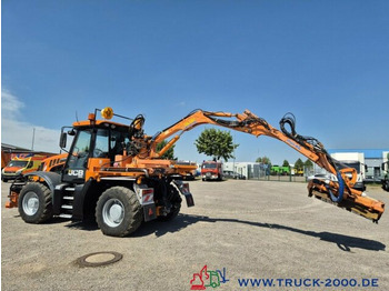 JCB Fastrac inklusive 4x4 Mulag Front + Heck Mäher on lease JCB Fastrac inklusive 4x4 Mulag Front + Heck Mäher: picture 5