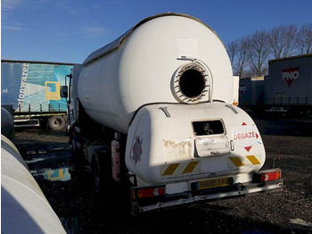 Tank truck Renault MIDLUM 220 GAS / LPG: picture 4