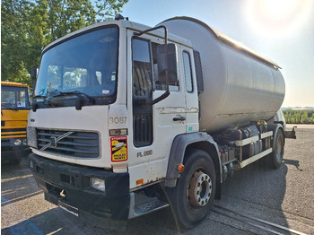 Tank truck VOLVO FL 250
