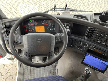 Dropside/ Flatbed truck, Crane truck Volvo FM 440 8x4  Palfinger PK 44002   Wechselsystem: picture 2