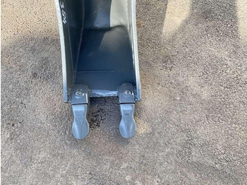 Excavator bucket for Construction machinery 330mm - Axes 50mm: picture 2