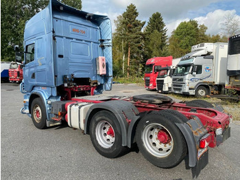 Tractor unit Scania R 560: picture 3
